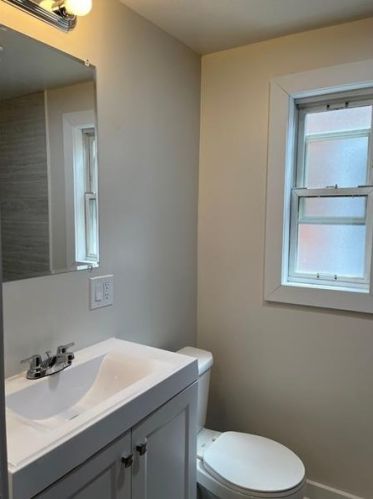 566 Highland Pl, Pittsburgh PA  15202-2928 exterior