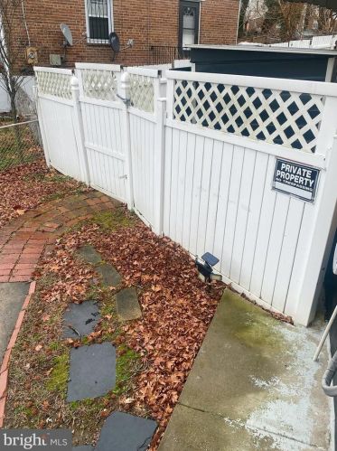 5201 Just St, Washington DC  20019-5563 exterior