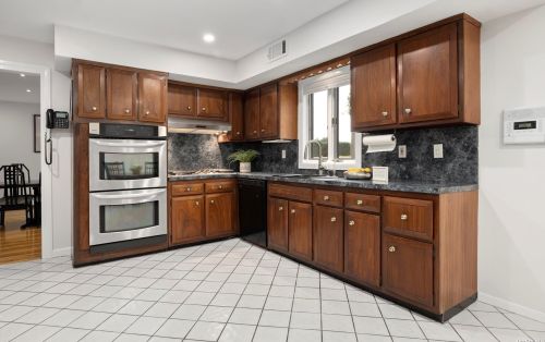 26 Dryden Way, Commack NY 11725-1927 exterior