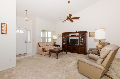 325 Tuscany Ct, Fort Pierce FL 34986-1731 exterior