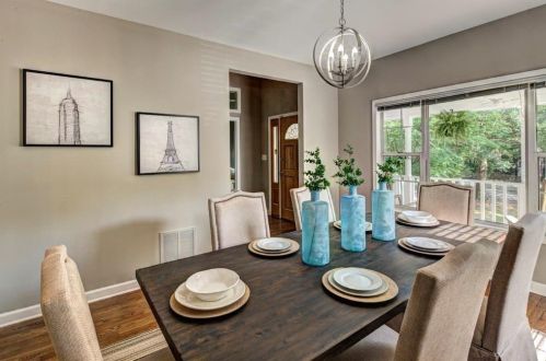 1444 Cartecay Dr, Atlanta GA  30319-3462 exterior