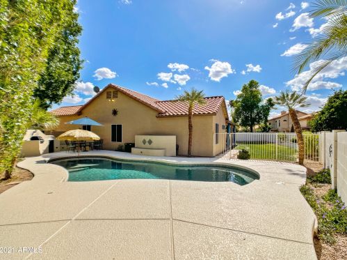 724 Apollo Ct, Chandler AZ 85224-8216 exterior