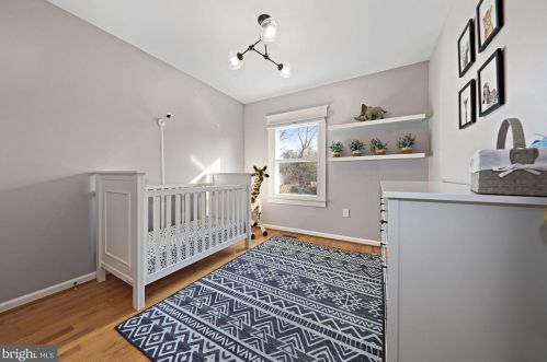 10205 Arizona Cir, Bethesda MD 20817-1227 exterior