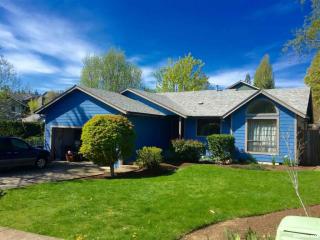 2057 Linwood St, Salem, OR 97304-2045