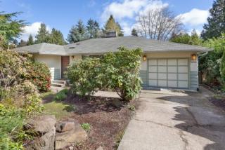 16532 Densmore Ave, Seattle WA  98133-5520 exterior