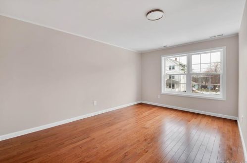 180 Wilcox St, New Britain CT 06051-1231 exterior