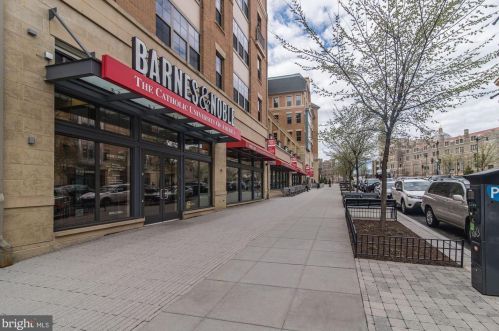 1033 Quincy St, Washington DC 20017-1719 exterior