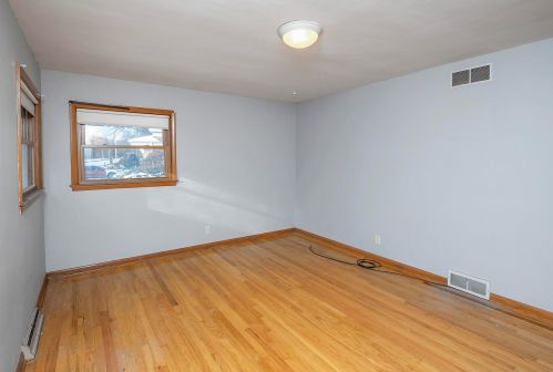 10204 Burleigh St, Milwaukee WI  53222-3304 exterior