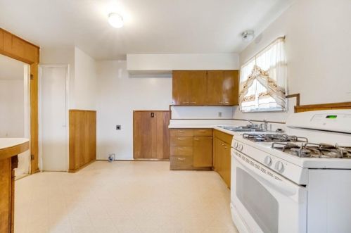 1316 Adelaide Dr, Dallas TX 75216-6911 exterior