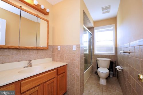 333 Carter Rd, Princeton NJ 08540-7422 exterior