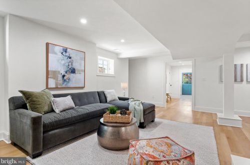 4420 Fessenden St, Washington DC  20016-4054 exterior