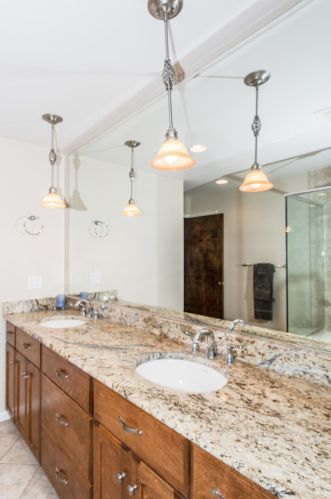 310 Kenwood Ave, Joliet IL 60435-1350 exterior