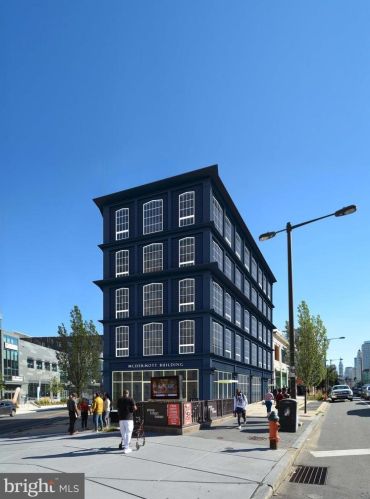 689 Broad St, Philadelphia PA  19123-2418 exterior