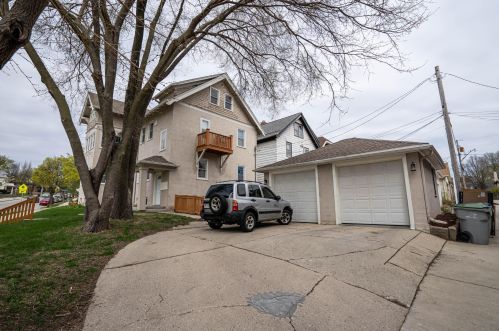 5439 Galena St, Milwaukee WI  53208-2108 exterior