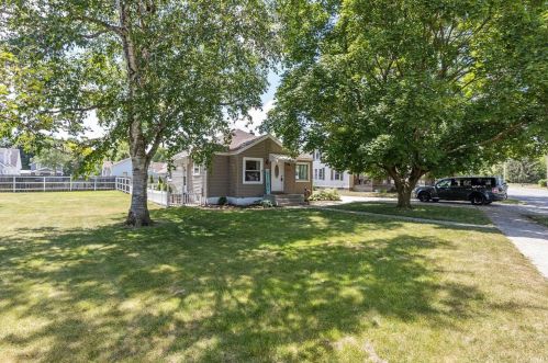 3627 Vistula Rd, Mishawaka IN 46544-4055 exterior