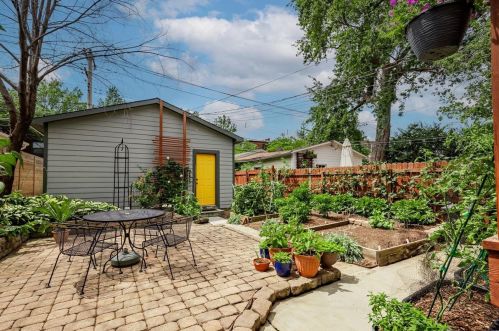 3882 Humphrey St, Saint Louis MO 63116-4825 exterior