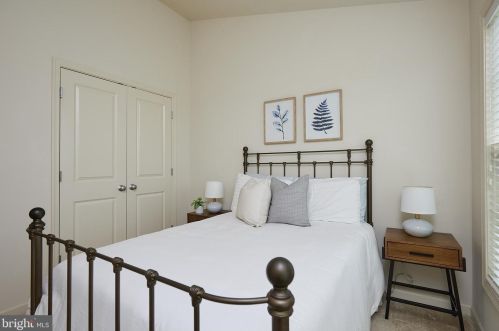 1209 Poplar Run Dr, Silver Spring MD 20906-6717 exterior