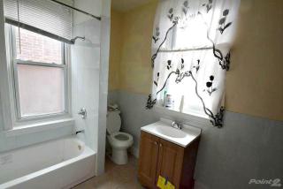 1232 Peach St, Philadelphia PA  19143-4806 exterior