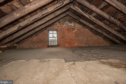 623 Prince St, Lancaster PA 17603-5809 exterior