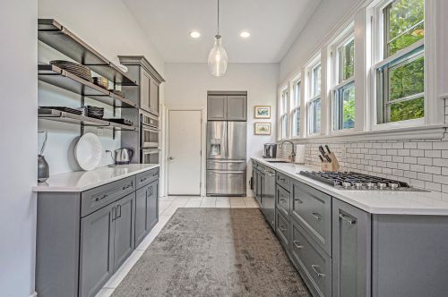 20 Un Ave, Grand Rapids MI 49503-4413 exterior