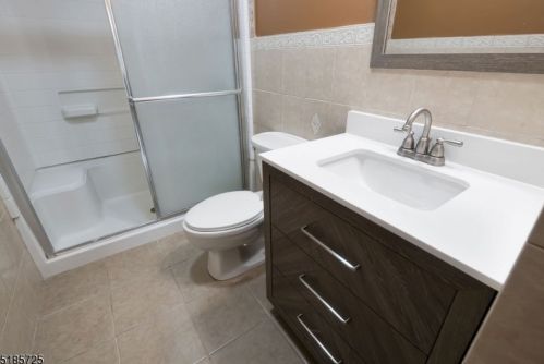 6-16 Blackwell St, Dover NJ 07801-4643 exterior