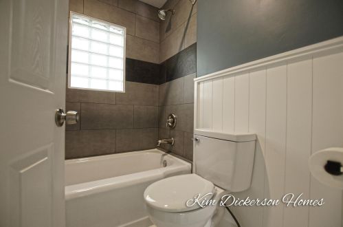 2222 Jerome Ave, Meskegon MI 49442-2517 exterior