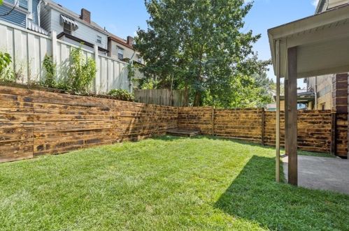 7716 Westmoreland Ave, Pittsburgh PA 15218-2130 exterior