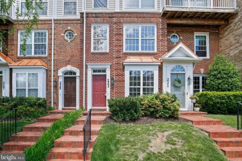 223 Jay Dr, Rockville, MD 20850-4773