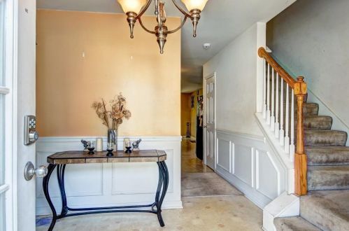 6386 Celtic Dr, Atlanta GA 30331-9414 exterior