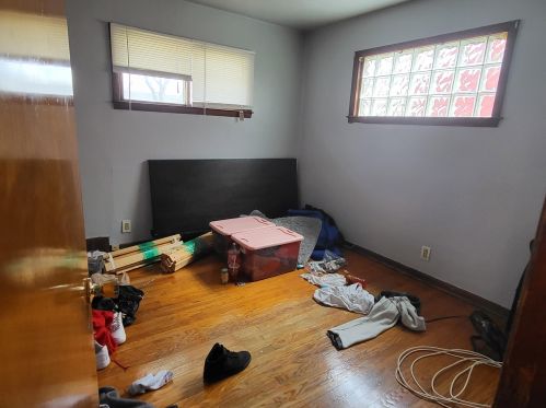 5877 67, Milwaukee WI 53218-1956 exterior