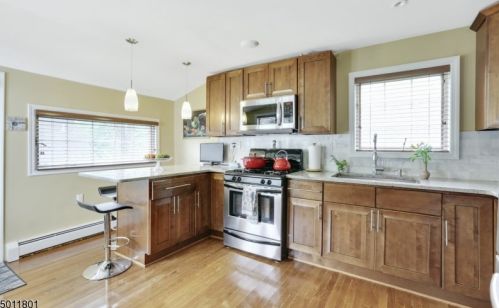 84 Mcclellan Ave, Livingston NJ 07039-1334 exterior