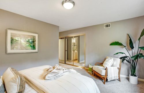 879 Camelback Pl, Concord CA 94523-1225 exterior