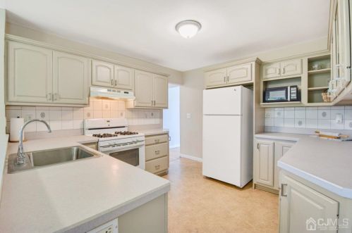 19 Grace Dr, Old Bridge NJ 08857-2553 exterior