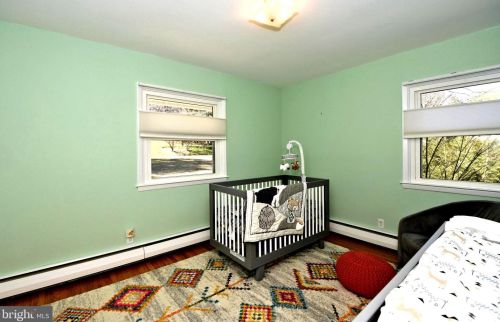 200 Timber Jump Ln, Media PA 19063-1131 exterior