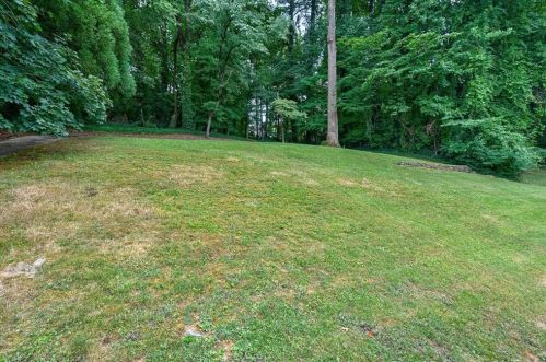 3559 Hidden Acres Dr, Atlanta GA 30340-4449 exterior
