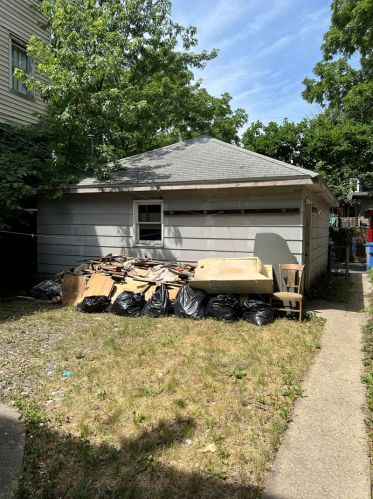 4918 Spaulding Ave, Chicago IL 60624-3330 exterior