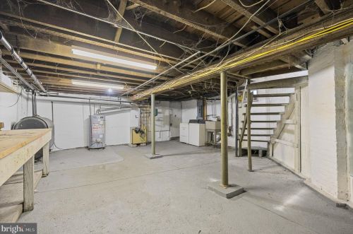 2749 Constitution Rd, Camden NJ  08104-2913 exterior