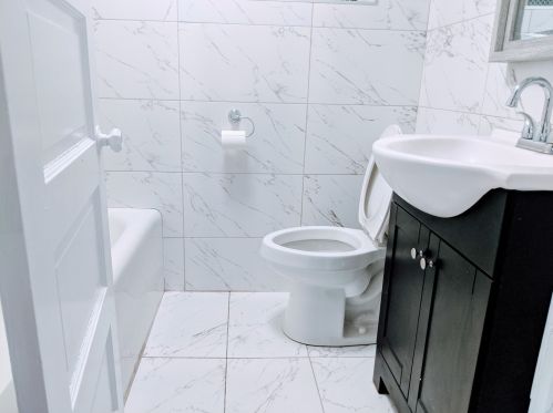 3141 Luna Ave, Chicago IL  60641-4800 exterior