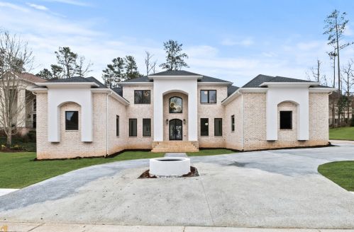 4072 Moheb St, Atlanta, GA 30331-6419