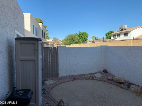 16023 25 Dr, Phoenix AZ exterior