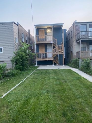 19 Menard Ave, Chicago, IL 60644-3835