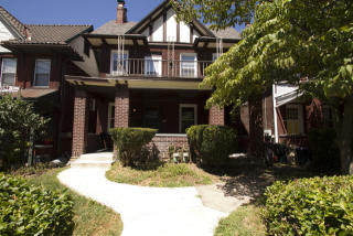 1029 Farragut St, Pittsburgh PA  15206-1743 exterior