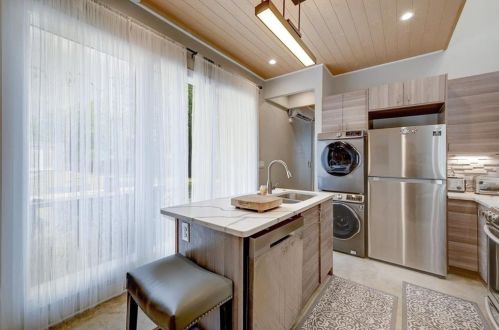 2513 10th St, Austin TX 78703-3334 exterior