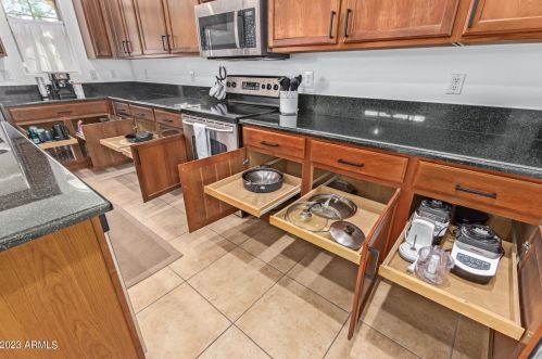 5310 Chisum Trl, Phoenix AZ  85083-6356 exterior