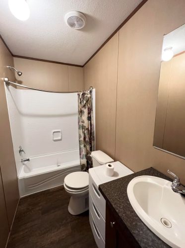 1069 Railroad Ave, Defuniak Springs FL  32433 exterior