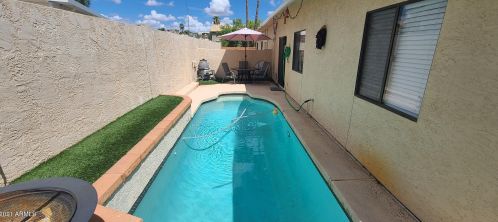 1126 Charleston Ave, Phoenix AZ  85022-1148 exterior