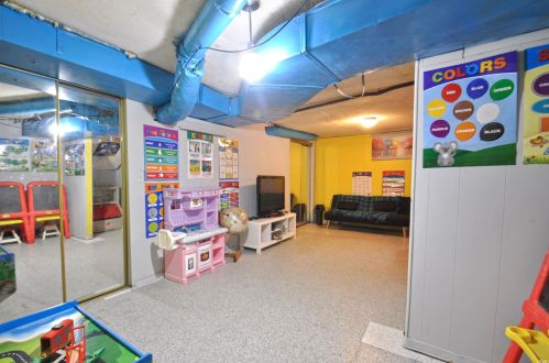 214 Lawrence St, Mishawaka IN 46545-6123 exterior