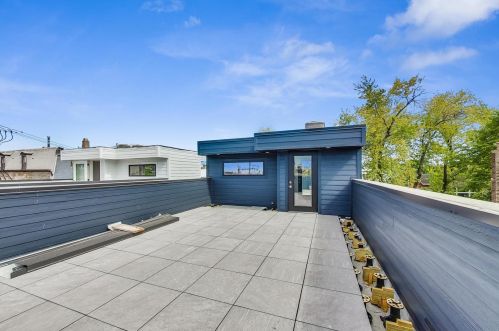 2345 Mclean Ave, Chicago IL 60647-4113 exterior