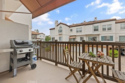 2919 Ballesteros Ln, Tustin CA  92782-1117 exterior