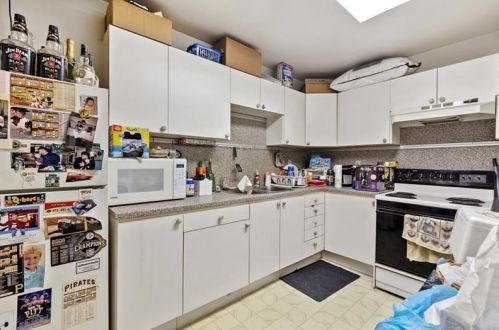 2013 E, Pittsburgh PA 15209-1809 exterior